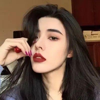《双面玛丽莲梦露》封面